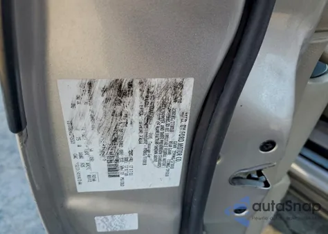 2010 Lincoln Town Car Signature Limited from USA, damaged, VIN 2LNBL8CVXAX750803